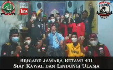 Siap Ditahan, Massa...