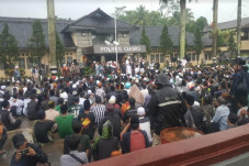 Tak Puas Jawaban Kapolres...