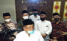 MUI Jabar Imbau Pendukung...