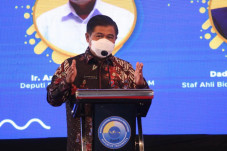 Pandemi Covid-19, Pengembangan...
