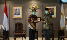 Gubernur Nova Perjuangkan...
