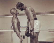 Wah, Berani Sekali Logan...