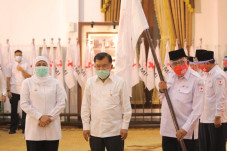Khofifah Ajak PMI Jatim...