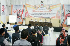 Mak Rini-Makde Rachmad...