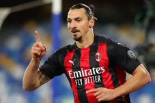 Ibrahimovic Sebut Milan...