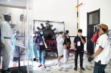 Berkunjung dan Mengenal...