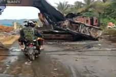 Perusahaan Tambang China...