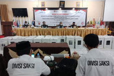 KPU Tetapkan Paslon...