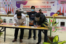Rekapitulasi KPU Gowa,...