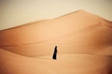 Ummu Waraqah, Imam Salat...