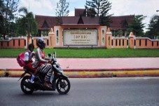 6 Wakil Rakyat Positif...