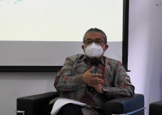 Terpopular di KBBI,...