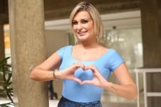 Andressa Urach Bongkar...