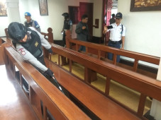 Pengelola Gereja di...