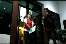 Korupsi Tanah Kas Desa,...
