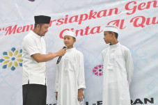 Cetak 100 Penghafal...