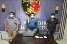 Terlibat Judi Online,...