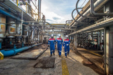 Pertamina Bangun Storage...