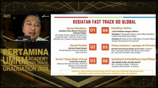 Berhasil Naik Kelas,...