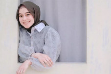 Dinobatkan sebagai Wanita...