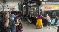 PT KAI Daop 8 Surabaya...