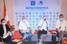 Antusiasme Pemegang...
