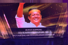 Bupati Soppeng Raih...