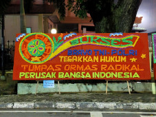 Polda Jambi Dibanjiri...