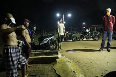 Malam Pergantian Tahun,...
