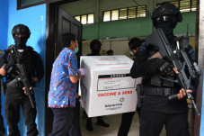 BPOM Pastikan Vaksin...