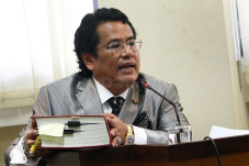 Pak Menkes Budi, Dengarkanlah...