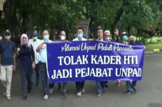 Alumni Unpad Sesalkan...