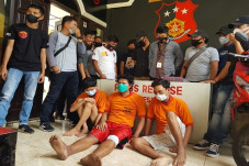 Pelaku Perampokan dan...