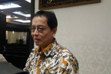 Polemik FPI Berlanjut,...