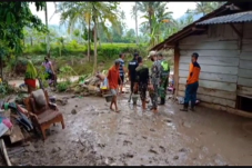 Banjir Bandang Terjang...