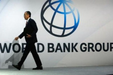Masih Rapuh, Tapi Bank...