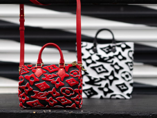 Mirip Motif Batik, Tas...