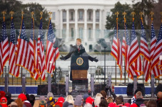 Trump Lagi-lagi Tak...
