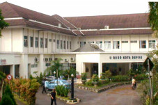Ruang ICU di RSUD Kota...