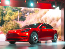 Tesla Model 3, Mobil...
