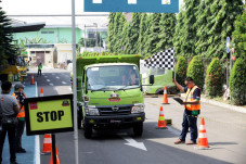 Hino Ajak Pelanggan...