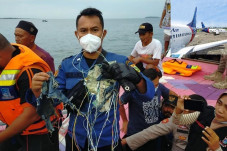 Kumpulkan Informasi...