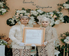 Kisah Unik Nasabah MNC...