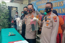 Sabet Tangan Polisi...
