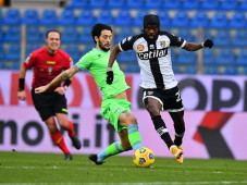 Lazio Sukses Curi Poin...