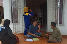 Keluarga Lima Korban...