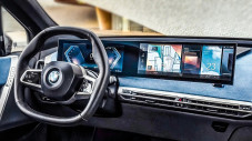 Tak Mau Kalah dari Mercedes,...