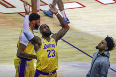 Hasil Pertandingan NBA,...
