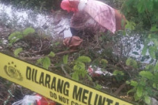 Warga Karawang Geger,...