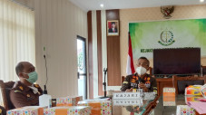 Kejar Sang Dalang, Kejari...